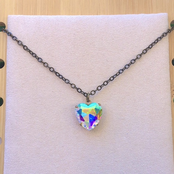 Aurora Borealis + Antique Brass Crystal Heart Drop Pendant Necklace - Picture 8 of 13